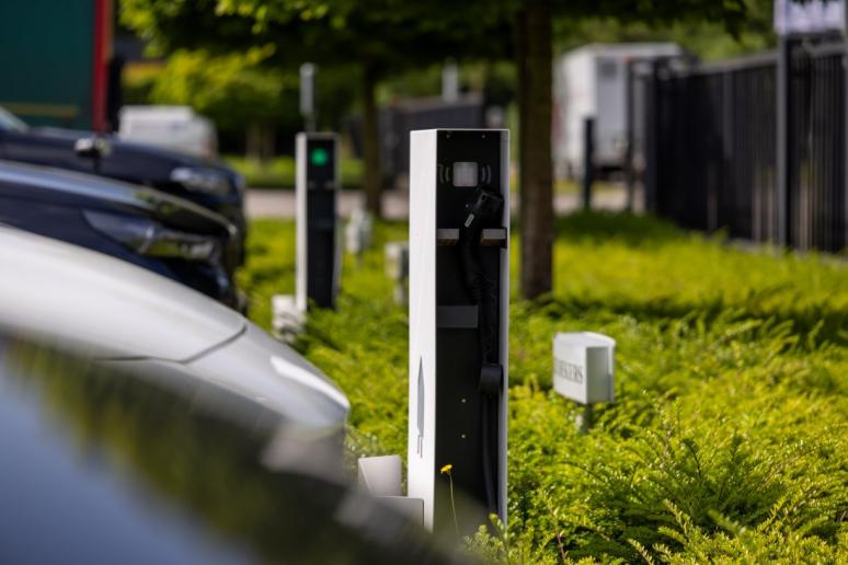 energieconcepten referentieproject beneparts laadpalen 20250611 037 web 1751281358